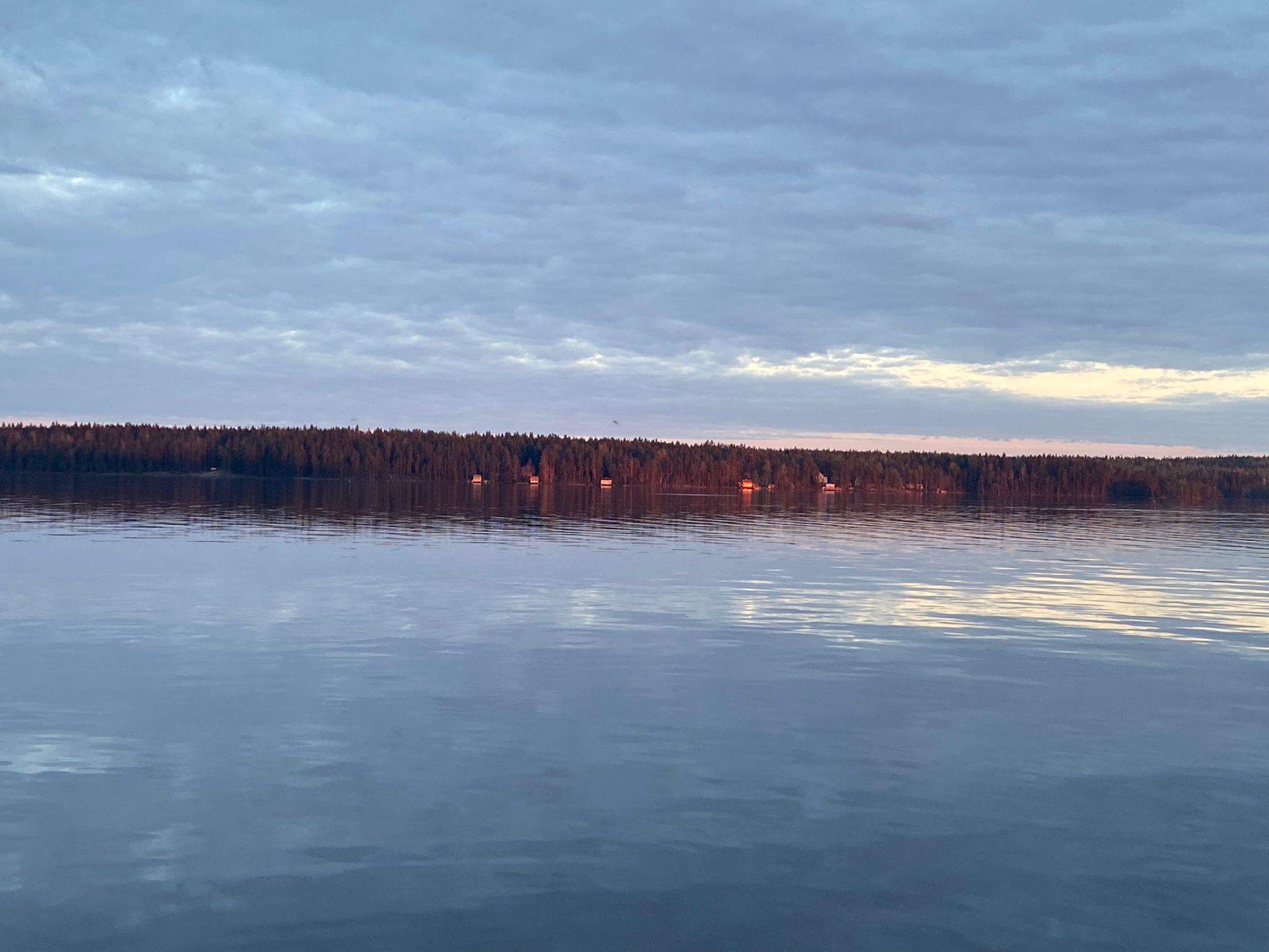 Kevätkokousviikonloppua vietettiin lämpimissä tunnelmissa Tampereen Aitolahdessa